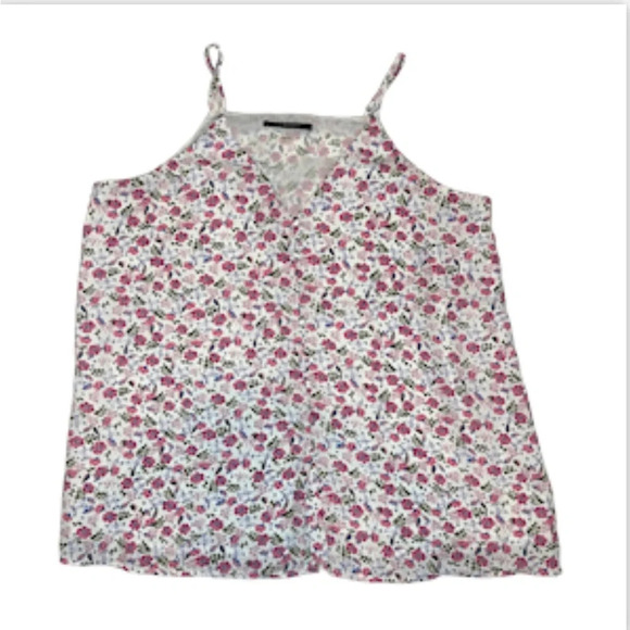 T Tahari Tops - T Tahari Floral Tank Top, Small
